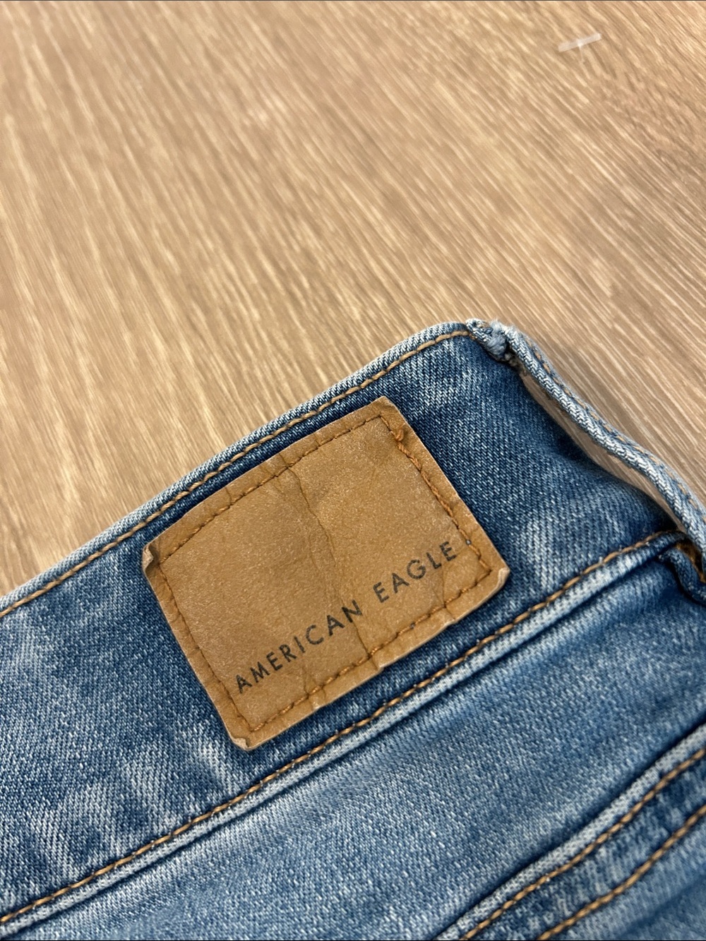 American Eagle Outfitters - Hi-Rise Artist Flare Jeans - Picture 7 of 8